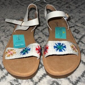 Size 3 Lucky Top Crochet Sandal